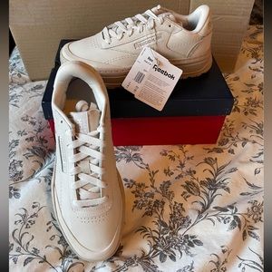 Reebok Women’s Sneakers Club C Double Size 8